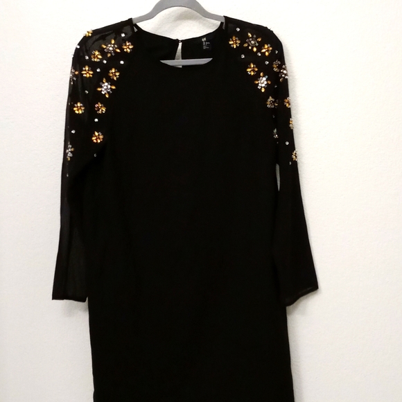 H&M Dresses & Skirts - H&M dress size 8